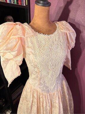 Vintage Scott McClintock Pink Lace Bodice Puff Sleeve Dress